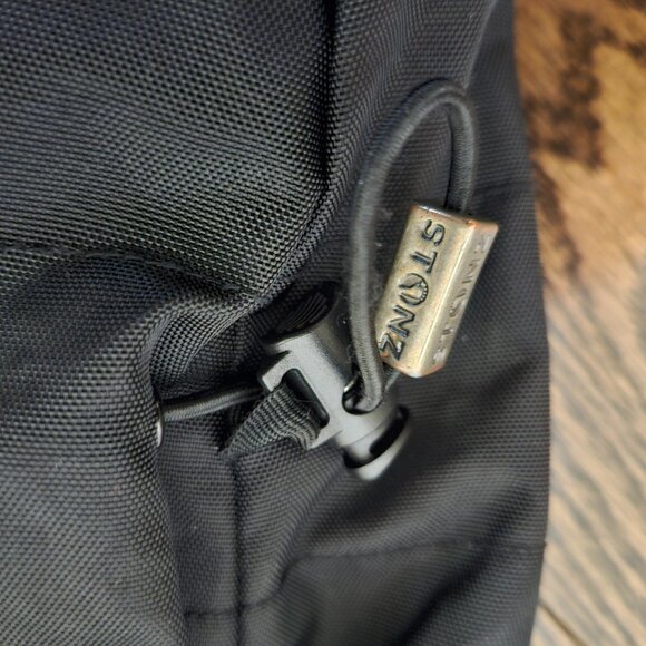 Stonz Winter Bundle: Stonz Baby Mitts Black and Stonz Puffer Booties Black - Picture 8 of 8